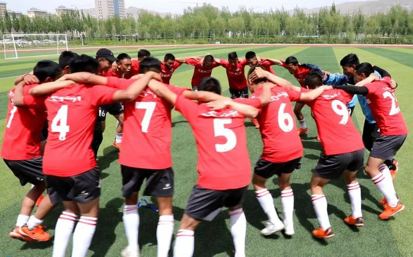 尤尼克斯网球拍什么最好